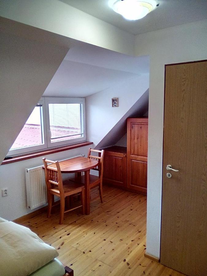 Hostinec u Janatů s ubytováním Cestin Exterior foto